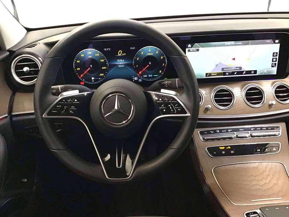 Mercedes-Benz E 200 - Imagem 10