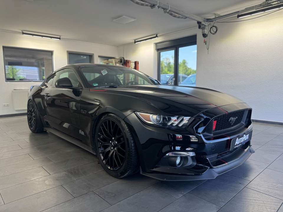 Ford Mustang - Imagem 4