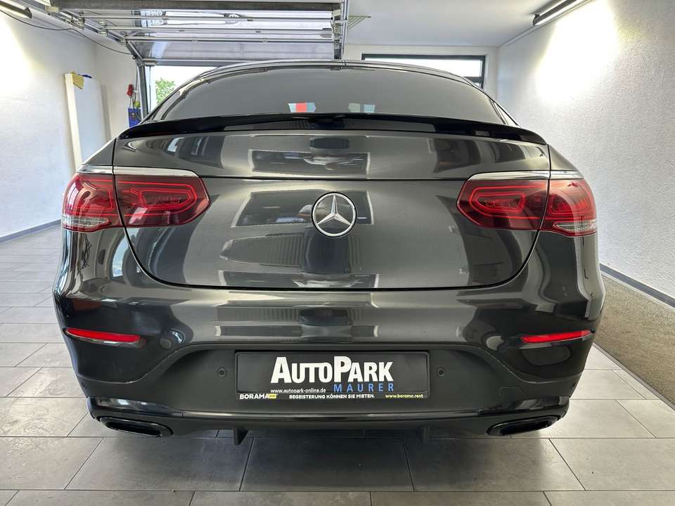 Mercedes-Benz GLC 300 - Imagem 8