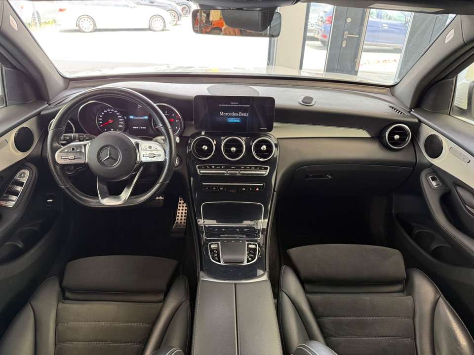 Mercedes-Benz GLC 220 - Imagem 13