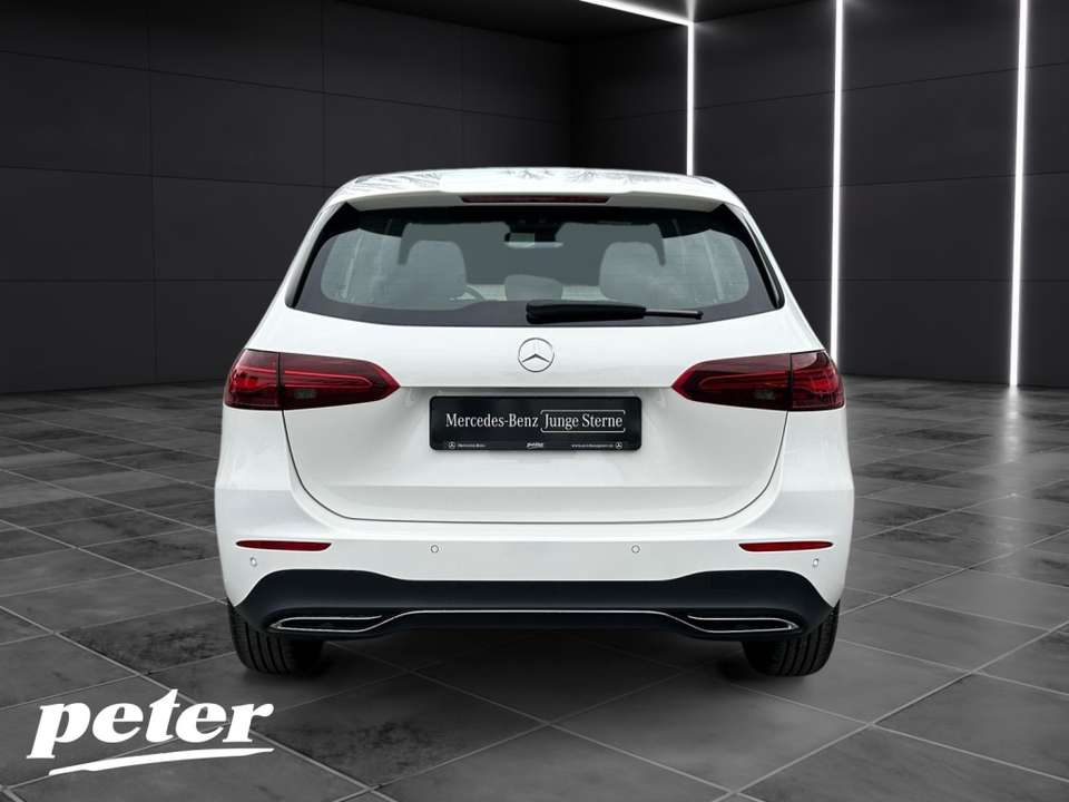 Mercedes-Benz B 180 - Imagem 4