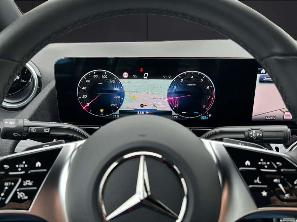 Mercedes-Benz B 180 - Imagem 7