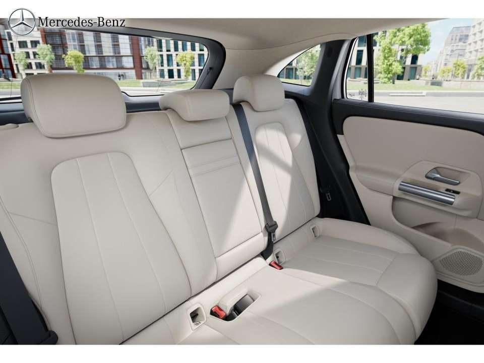 Mercedes-Benz EQA 250 - Imagem 13
