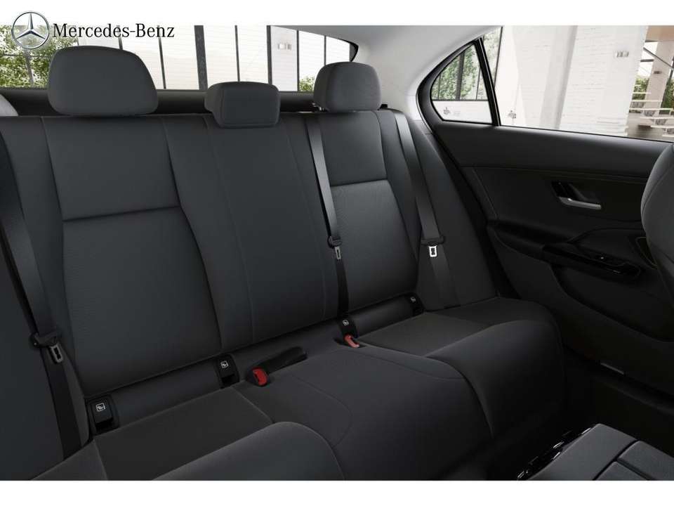 Mercedes-Benz C 220 - Imagem 11