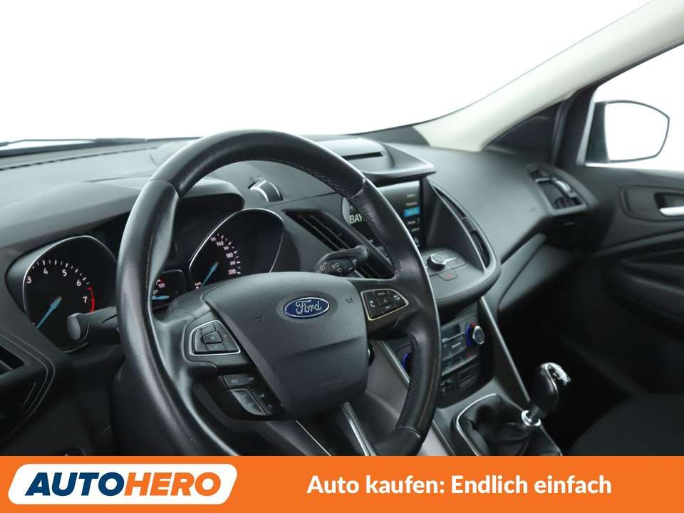 Ford Kuga - Imagem 11