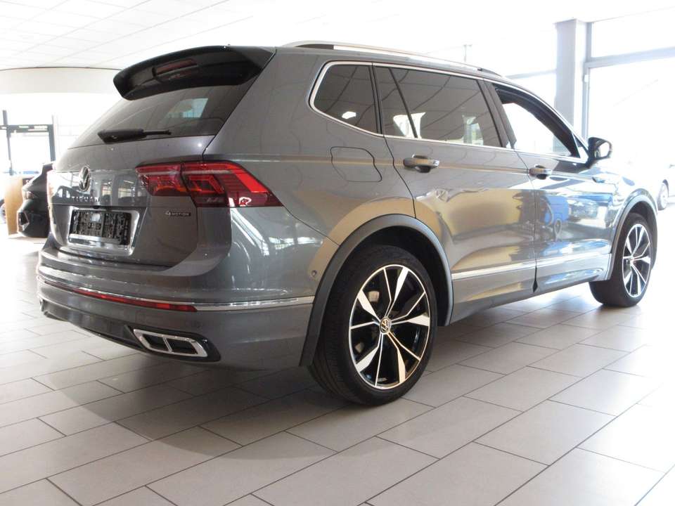 Volkswagen Tiguan Allspace - Imagem 4