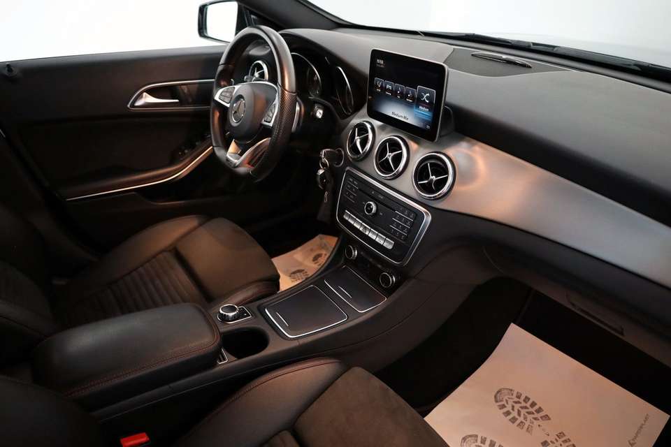 Mercedes-Benz CLA 200 - Imagem 3