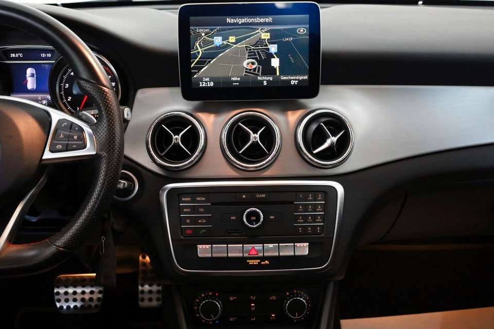 Mercedes-Benz CLA 200 - Imagem 11