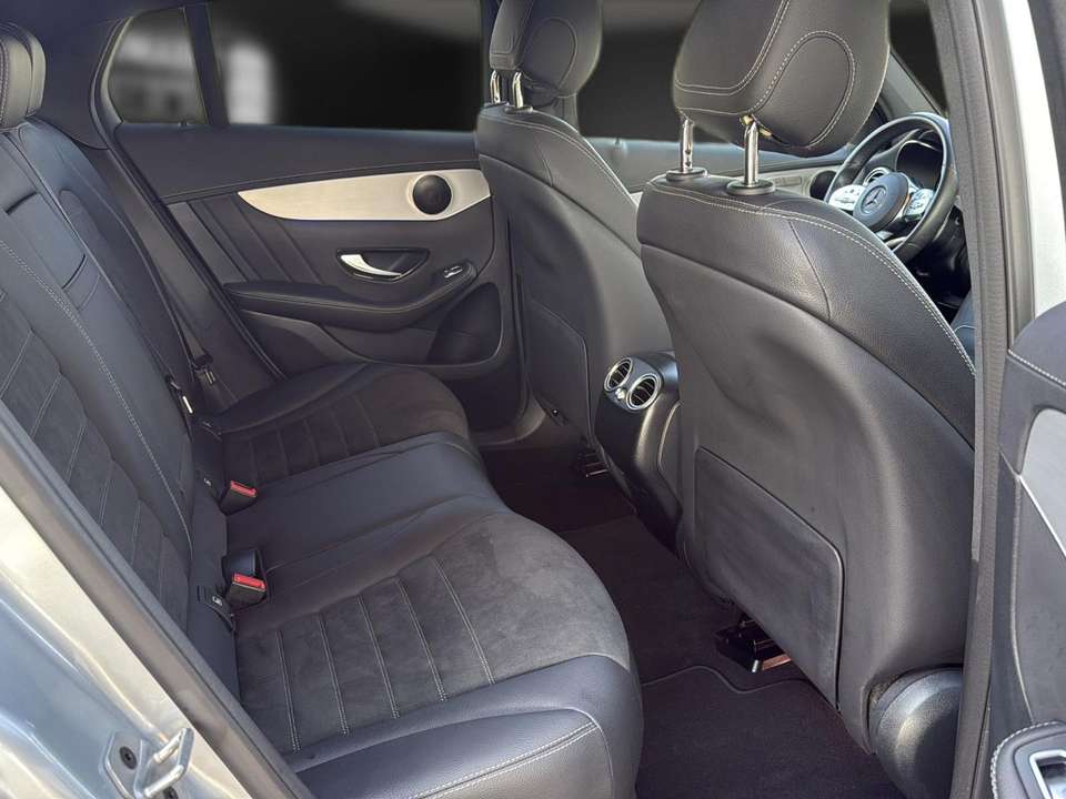 Mercedes-Benz GLC 300 - Imagem 15