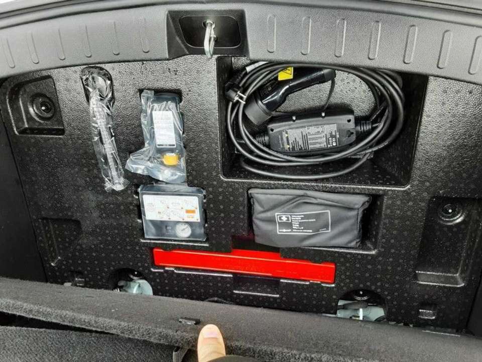 Car picture 9