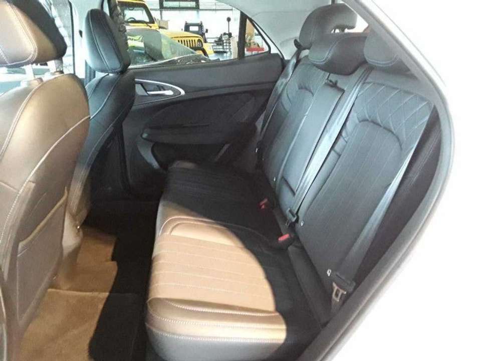 Car picture 12