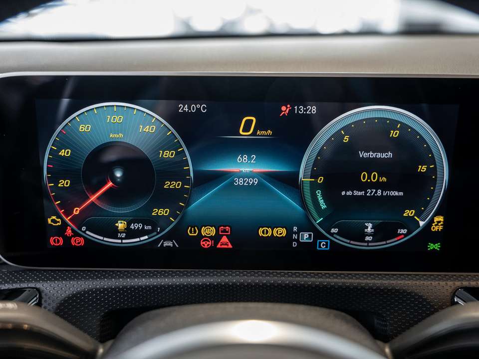 Mercedes-Benz A 220 - Imagem 12