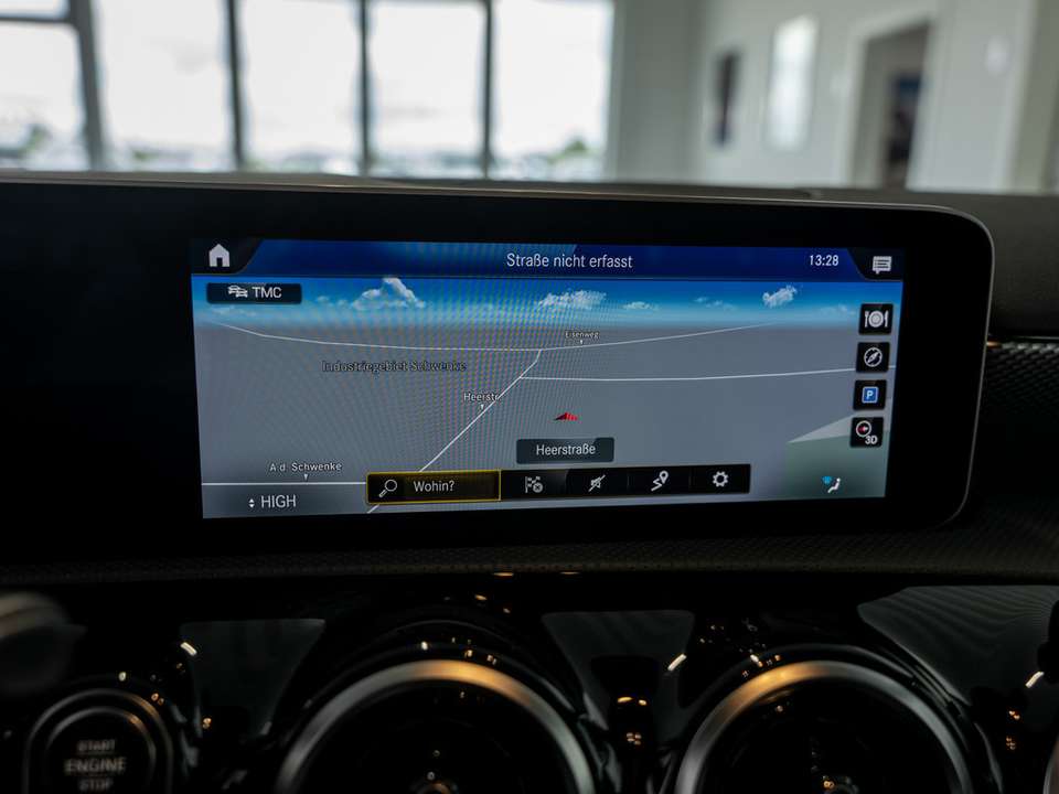 Mercedes-Benz A 220 - Imagem 13