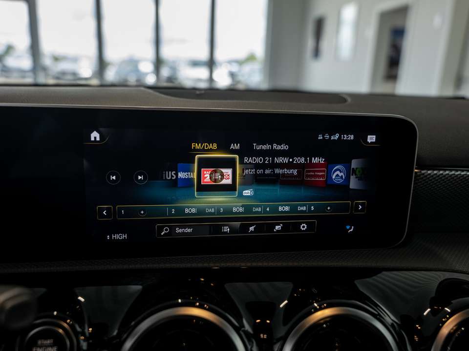 Mercedes-Benz A 220 - Imagem 14