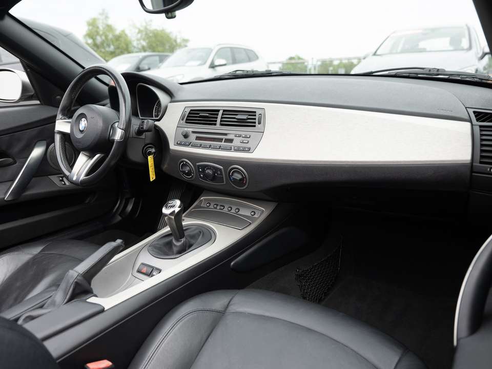 BMW Z4 - Imagem 8