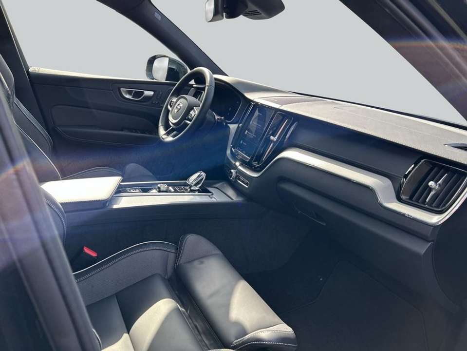 Volvo XC60 - Imagem 13