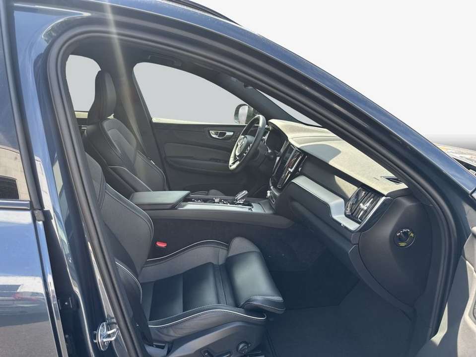 Volvo XC60 - Imagem 8