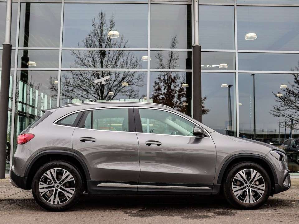 Mercedes-Benz GLA 200 - Imagem 8