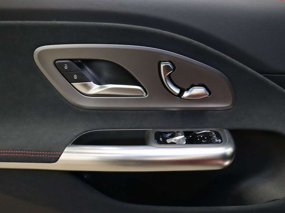 Mercedes-Benz CLA 250 - Imagem 11