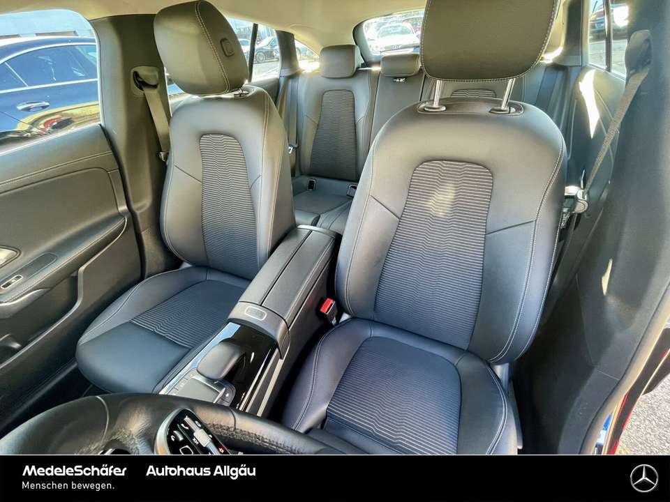 Mercedes-Benz CLA 220 - Imagem 10