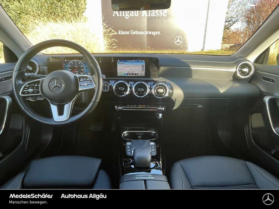 Mercedes-Benz CLA 220 - Imagem 11