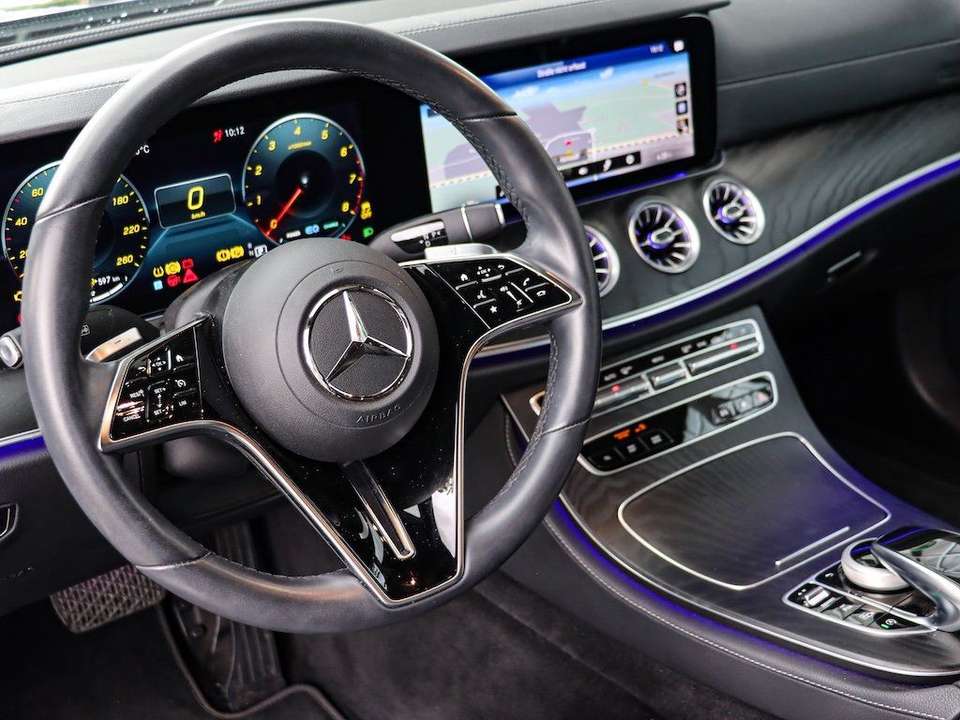 Mercedes-Benz E 200 - Imagem 15