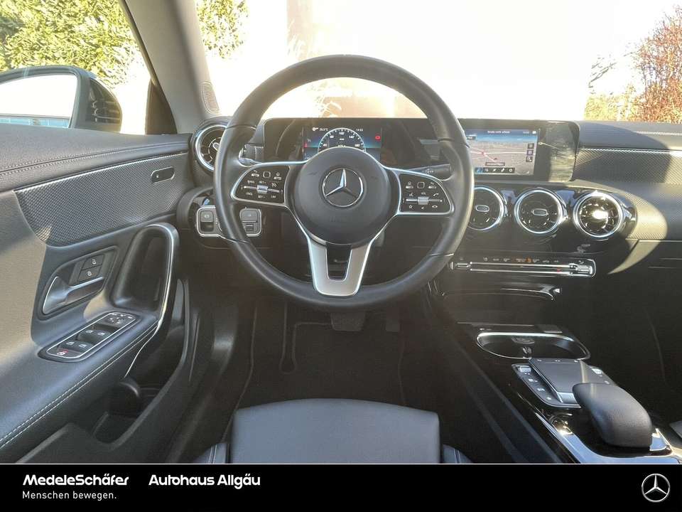 Mercedes-Benz CLA 220 - Imagem 12