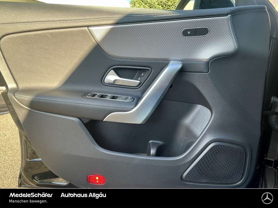 Mercedes-Benz CLA 220 - Imagem 15