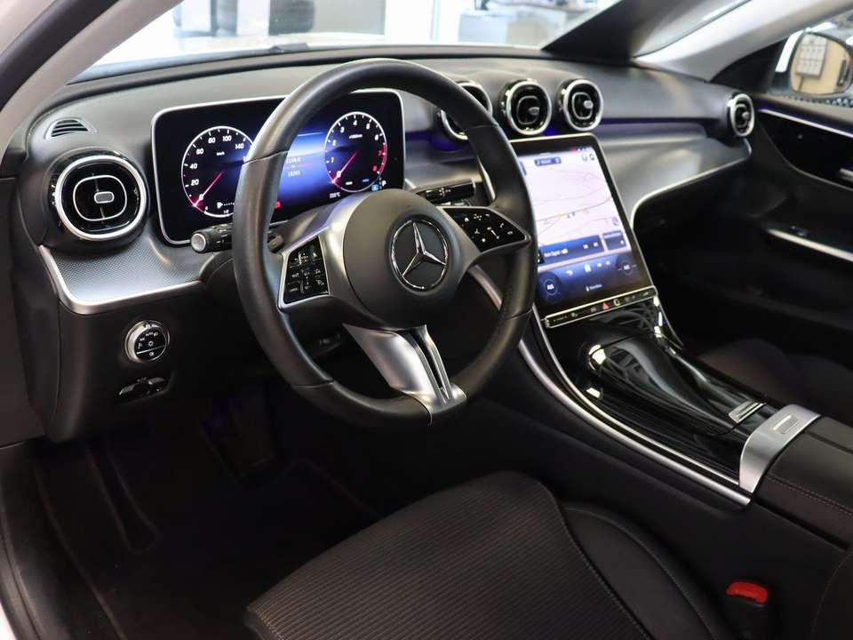 Mercedes-Benz C 180 - Imagem 9