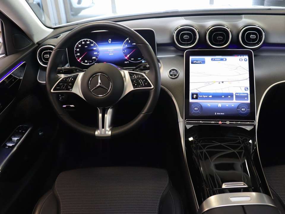 Mercedes-Benz C 180 - Imagem 13