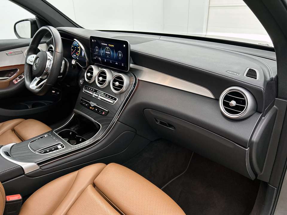 Mercedes-Benz GLC 300 - Imagem 7
