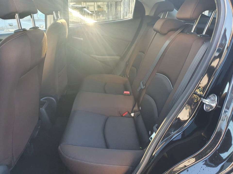 Mazda 2 - Imagem 9