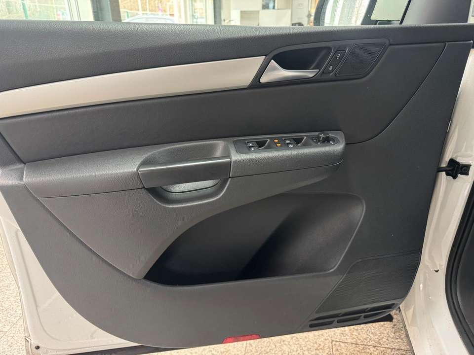 SEAT Alhambra - Imagem 10