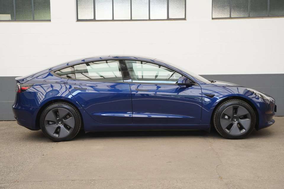 Tesla Model 3 - Imagem 8