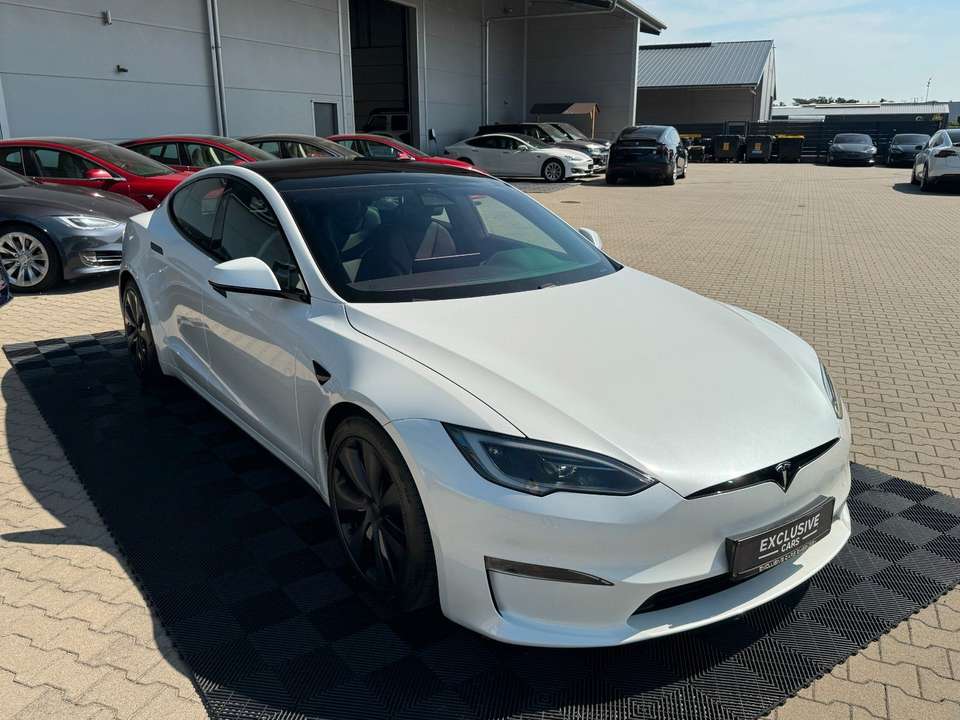 Tesla Model S - Imagem 14