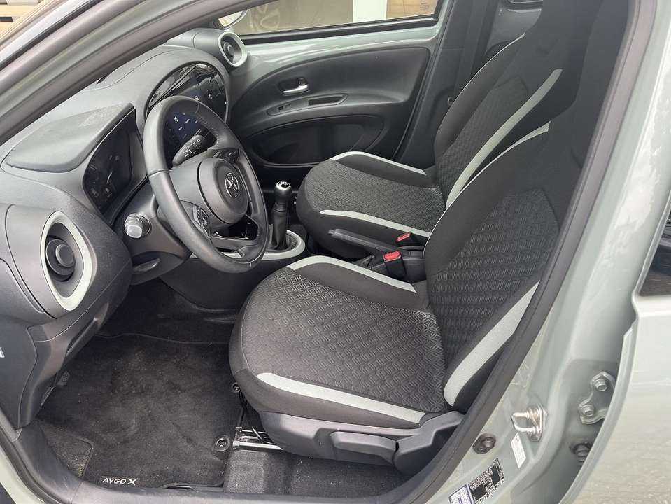 Toyota Aygo X - Imagem 7
