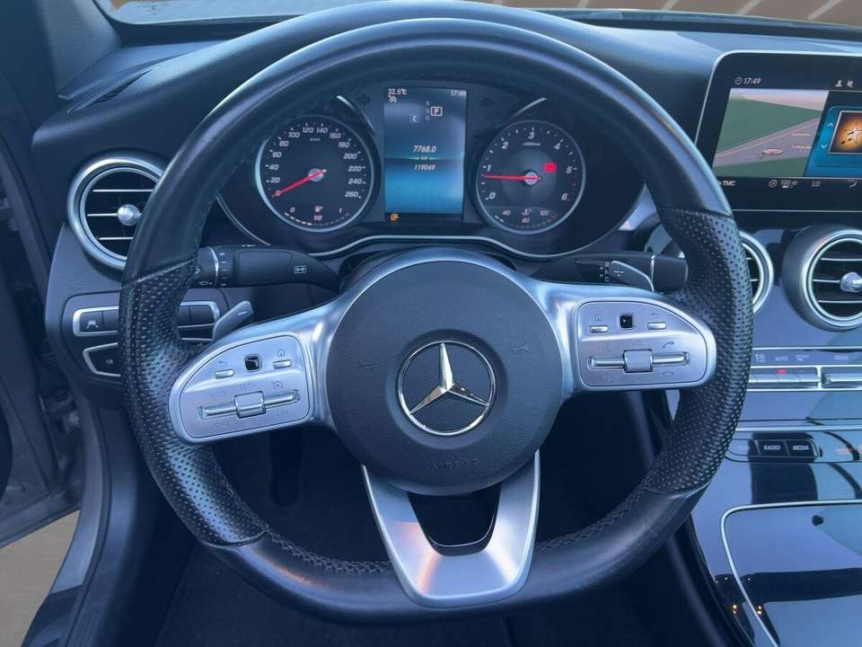 Mercedes-Benz C 220 - Imagem 9