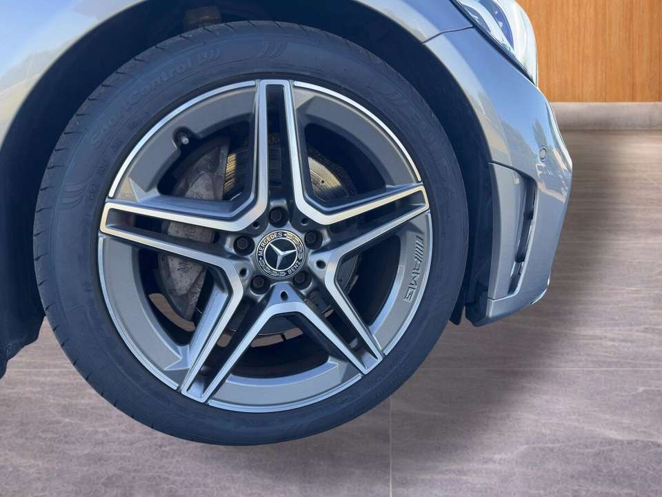 Mercedes-Benz C 220 - Imagem 11