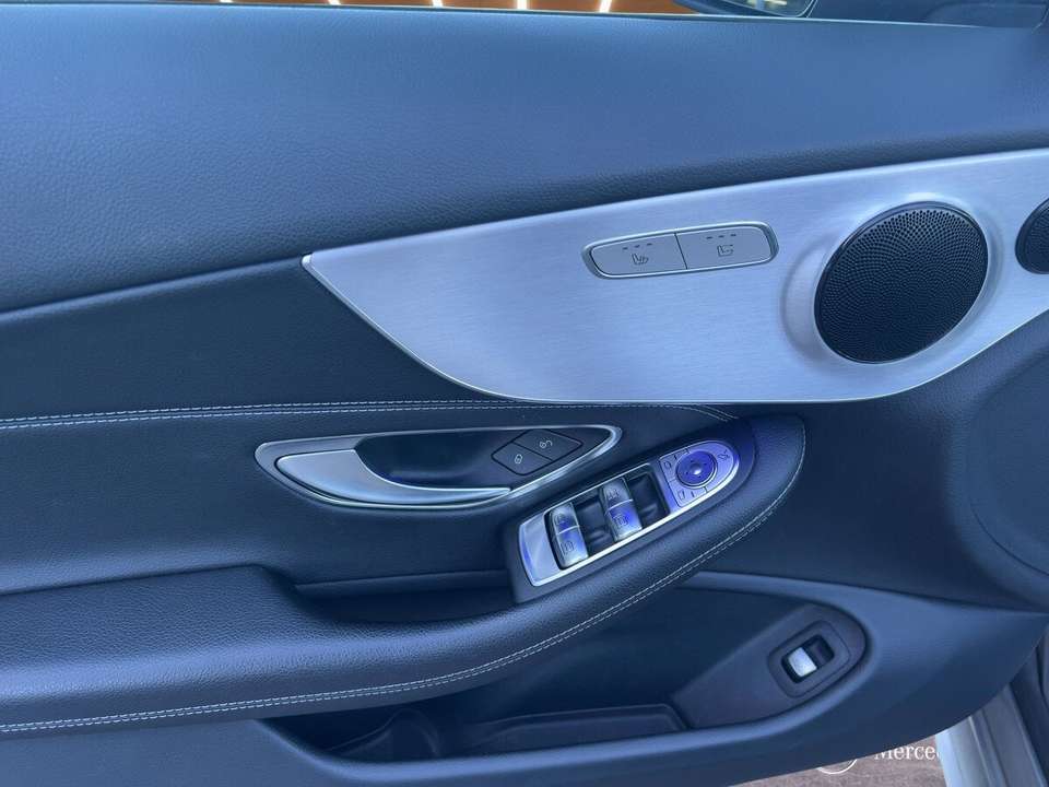 Mercedes-Benz C 220 - Imagem 13