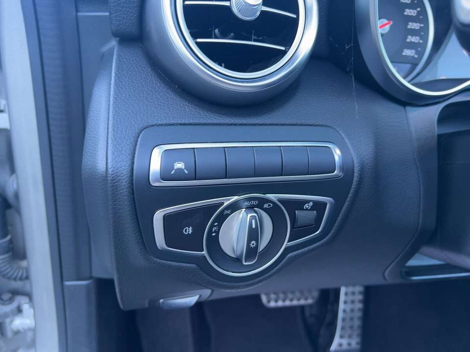 Mercedes-Benz C 220 - Imagem 14