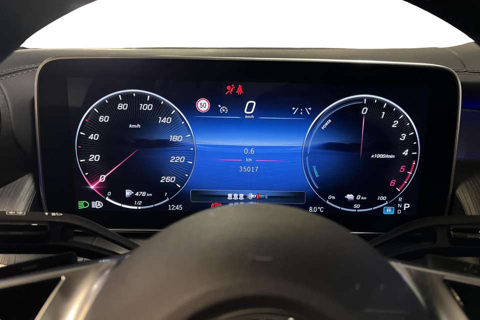 Mercedes-Benz GLC 300 - Imagem 13