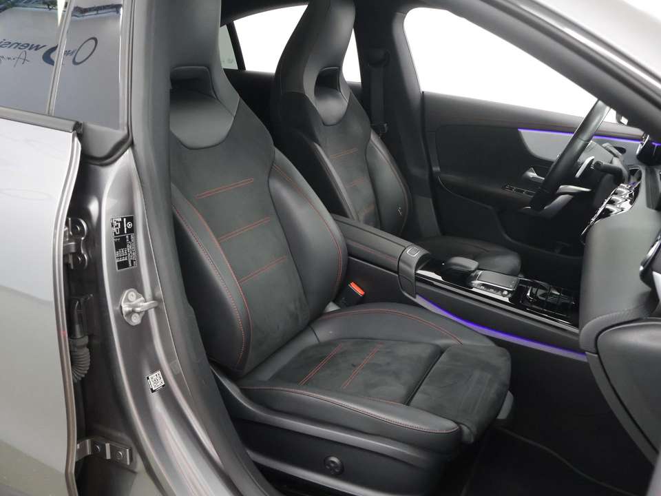 Mercedes-Benz CLA 180 - Imagem 10