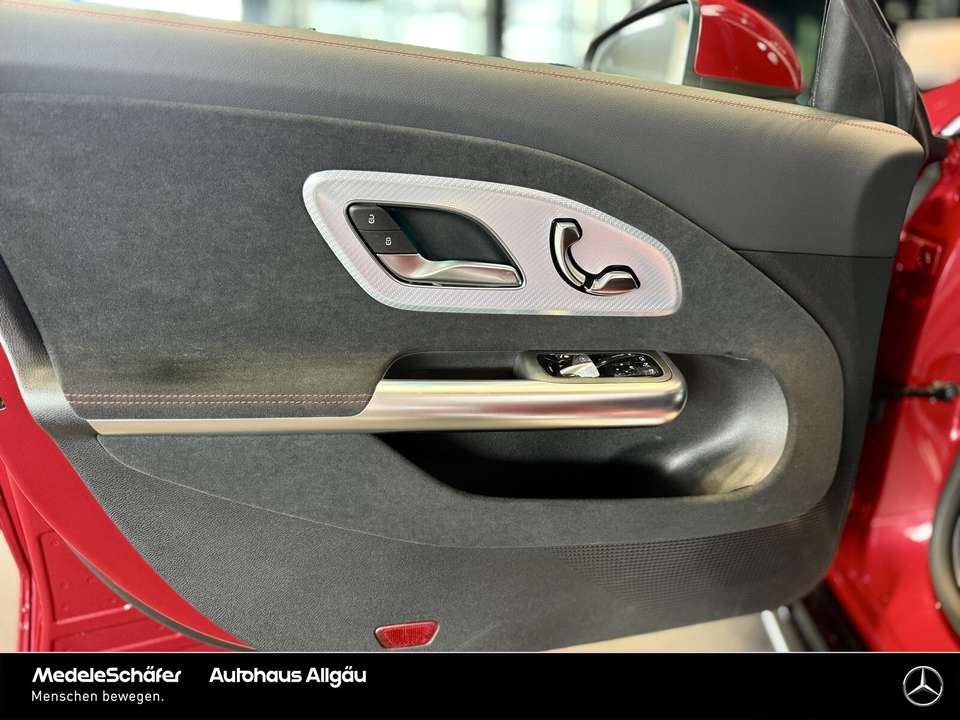 Mercedes-Benz CLA 350 - Imagem 3