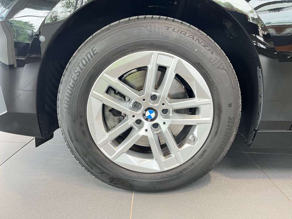 BMW 220 - Imagem 8