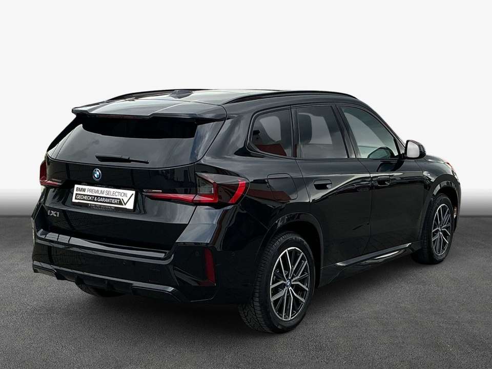 BMW iX1 - Imagem 2