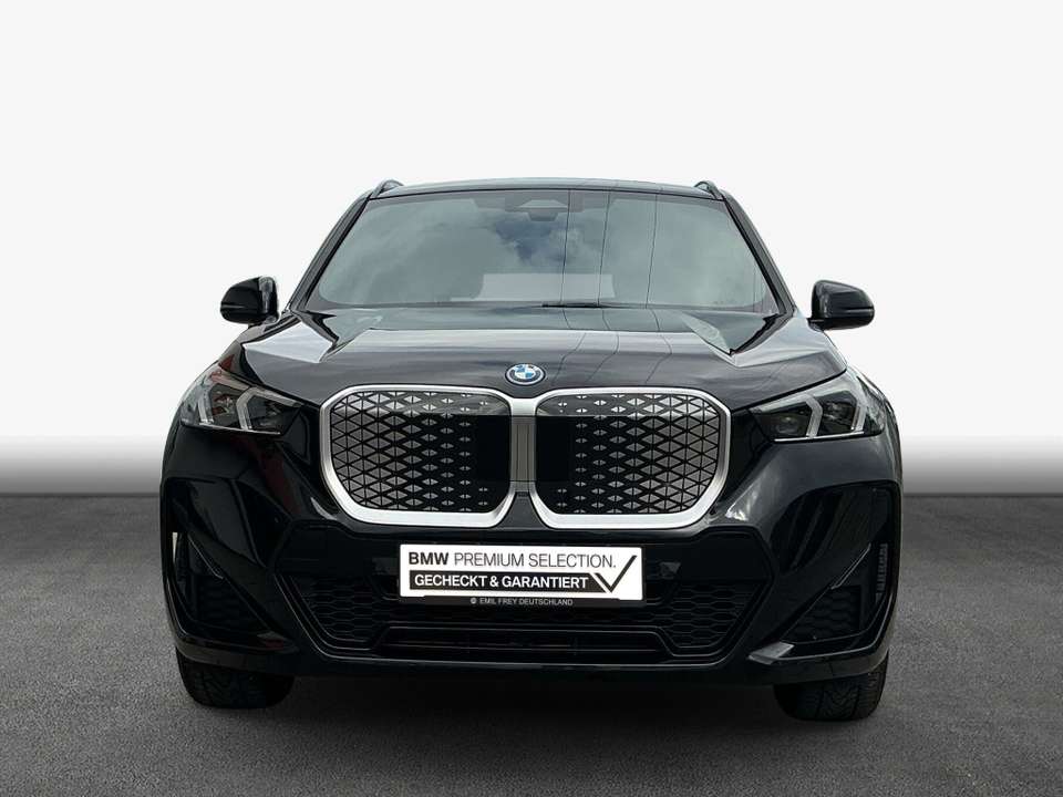 BMW iX1 - Imagem 4