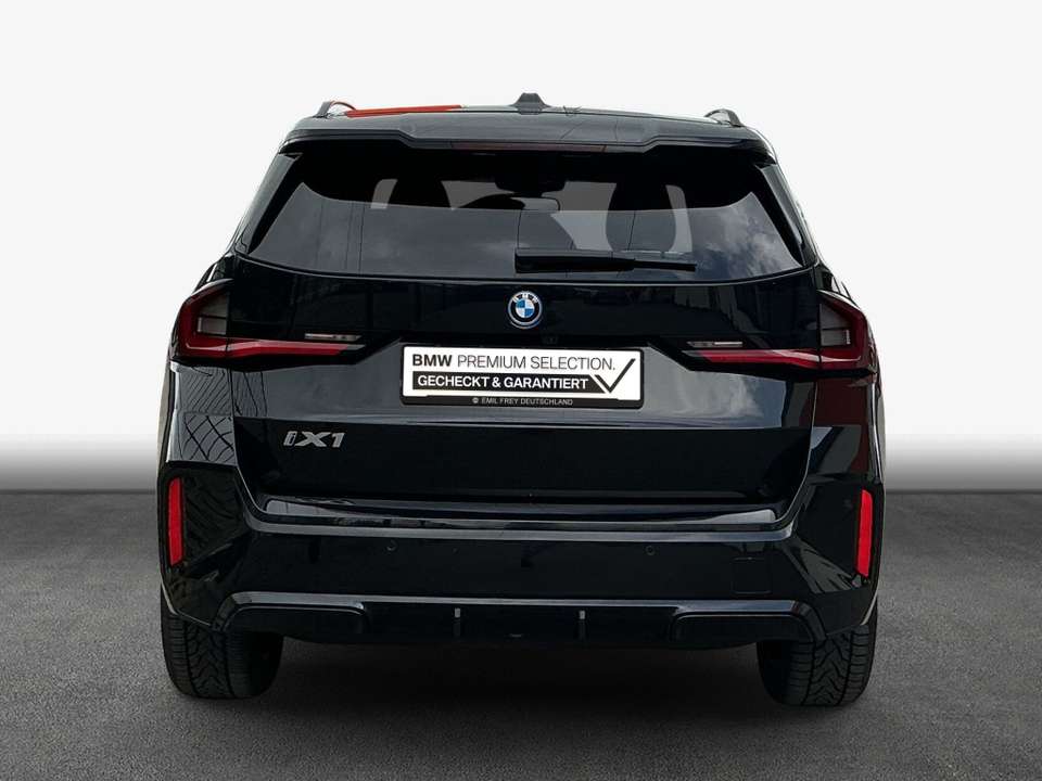 BMW iX1 - Imagem 6