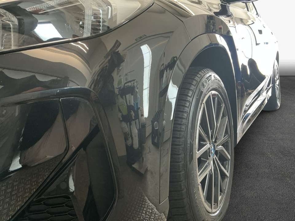 BMW iX1 - Imagem 7