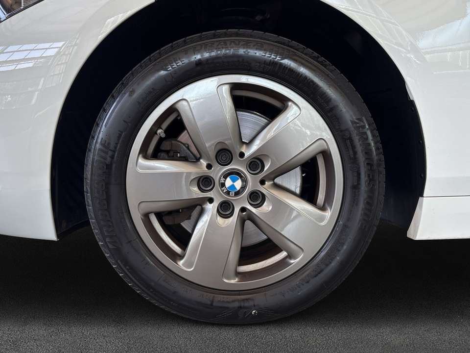 BMW 118 - Imagem 8