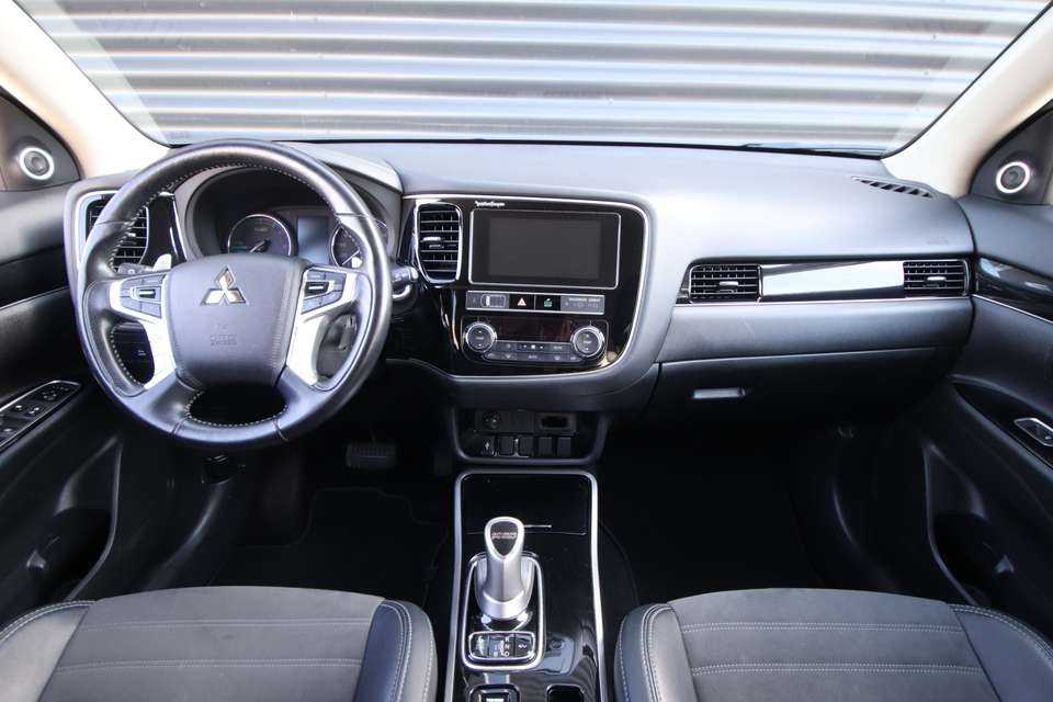 Mitsubishi Outlander - Imagem 3